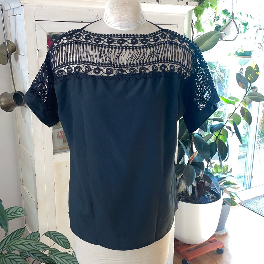 Black Short Sleeve Crochet Detail Blouse Size XL